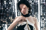 春夏的辣妹风，你还缺一件肚兜式挂脖吊带